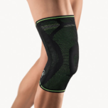 Kuvassa BORT StabiloGen® Sport polvituen pelotti